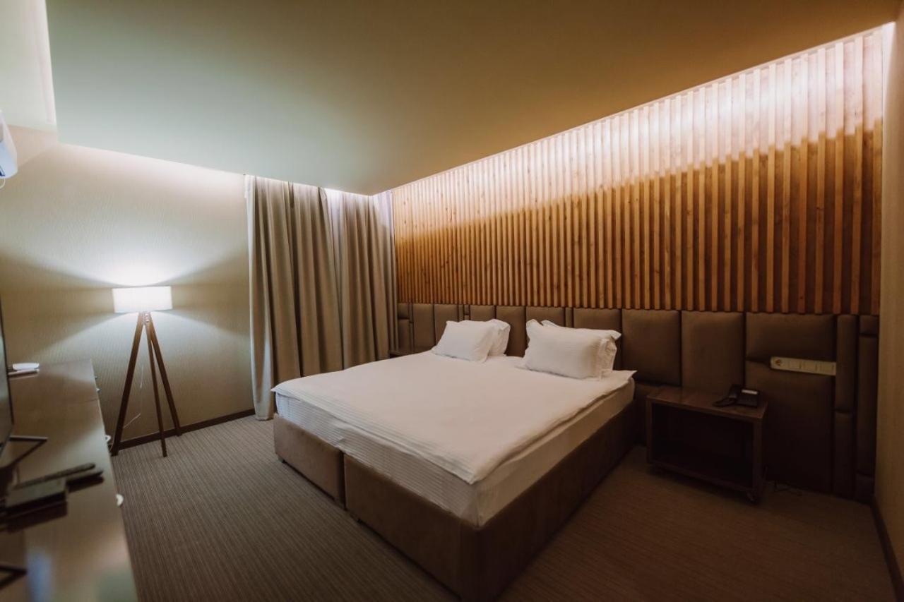 Barhat Hotel & Spa Taraz Zewnętrze zdjęcie