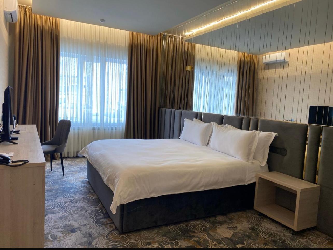 Barhat Hotel & Spa Taraz Zewnętrze zdjęcie