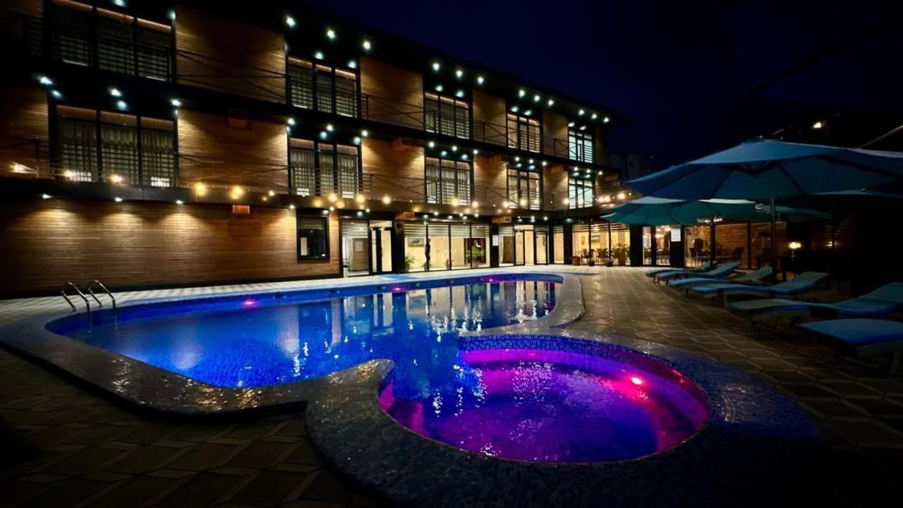 Barhat Hotel & Spa Taraz Zewnętrze zdjęcie
