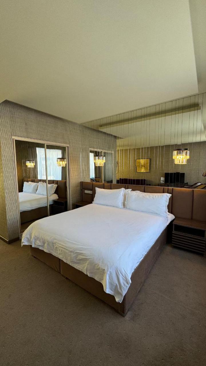 Barhat Hotel & Spa Taraz Zewnętrze zdjęcie