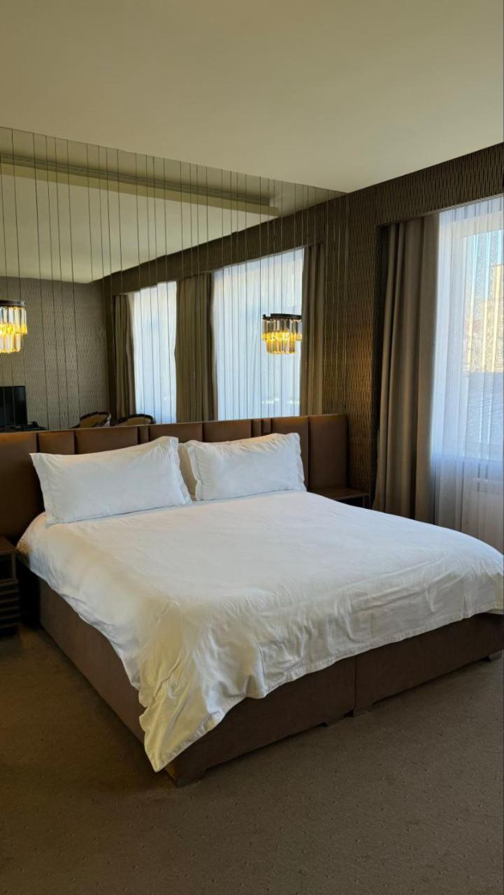 Barhat Hotel & Spa Taraz Zewnętrze zdjęcie