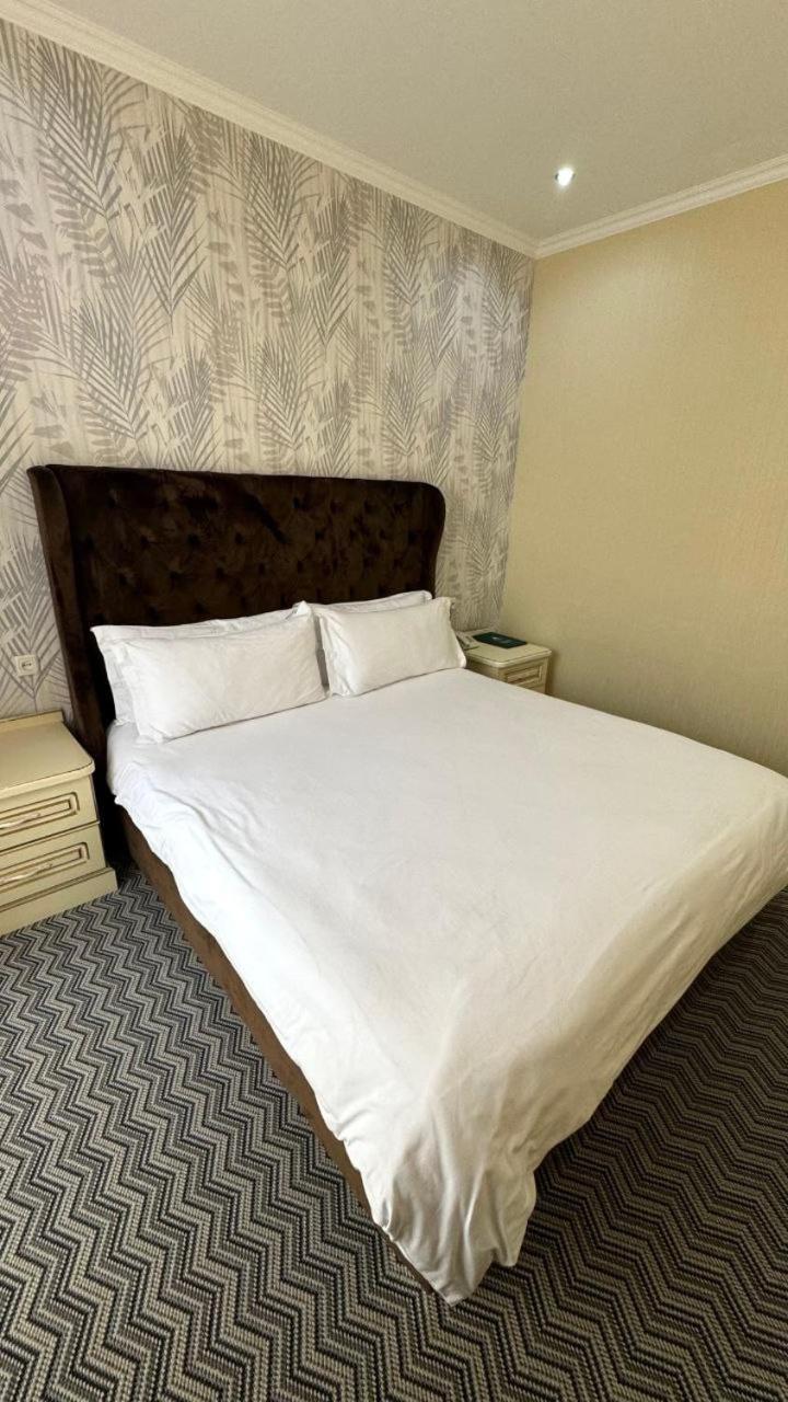 Barhat Hotel & Spa Taraz Zewnętrze zdjęcie