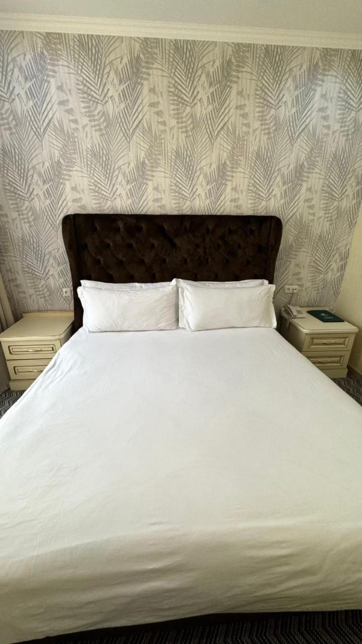 Barhat Hotel & Spa Taraz Zewnętrze zdjęcie