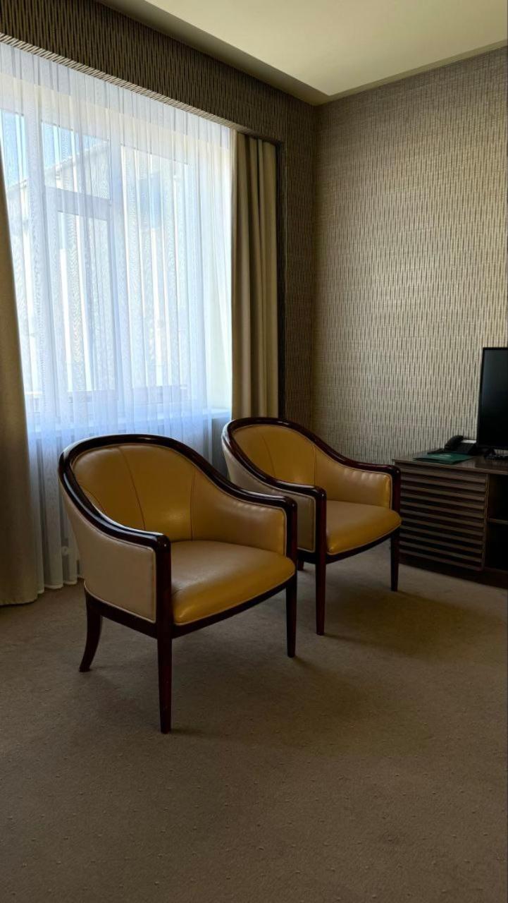 Barhat Hotel & Spa Taraz Zewnętrze zdjęcie