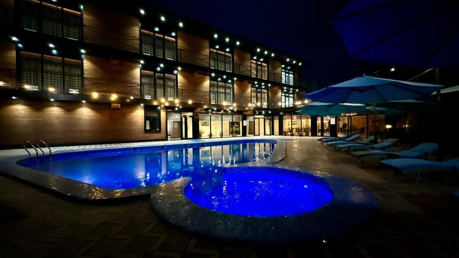 Barhat Hotel & Spa Taraz Zewnętrze zdjęcie